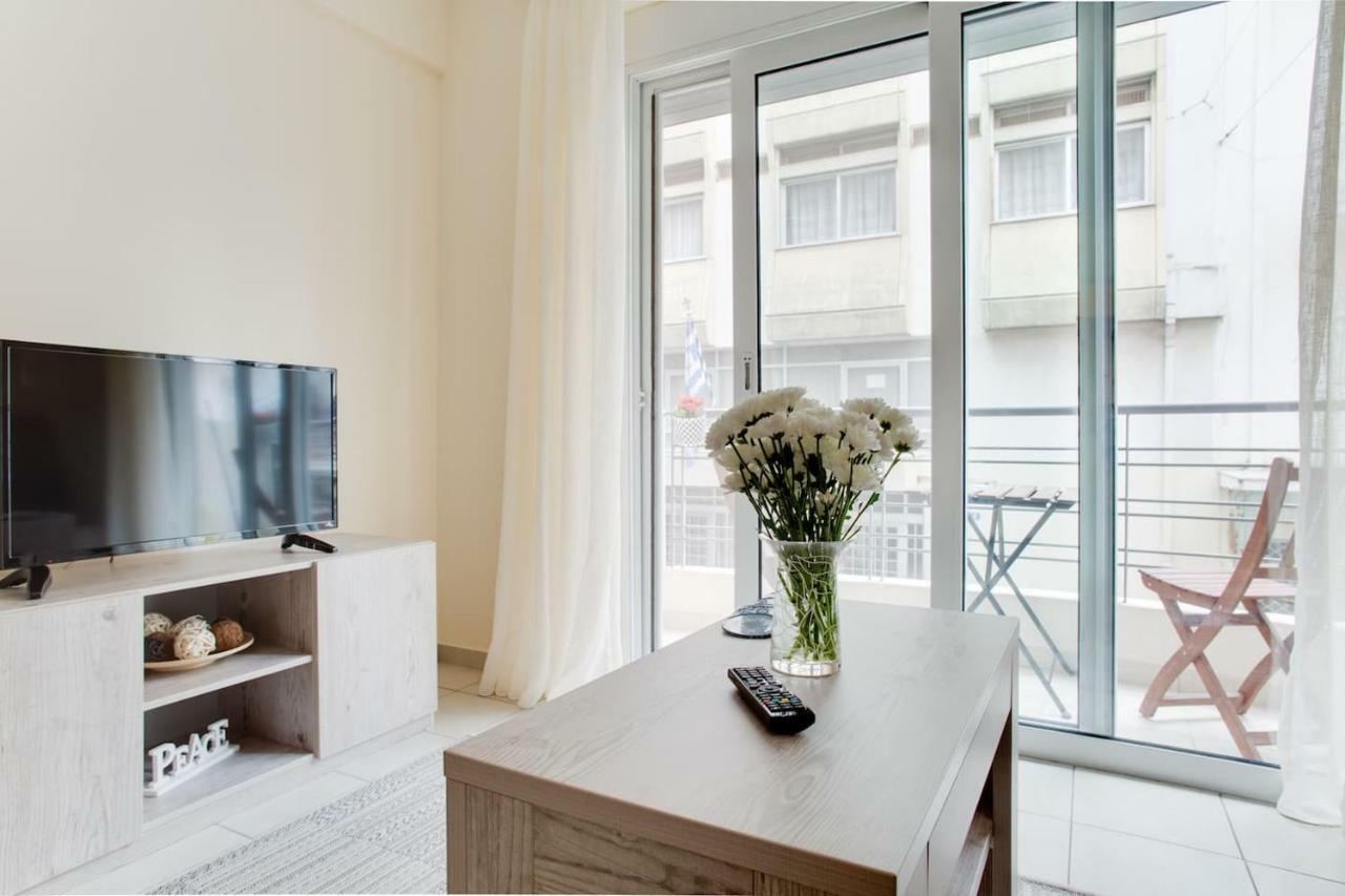 Melina'S Apartment By The Tube Athena Bagian luar foto