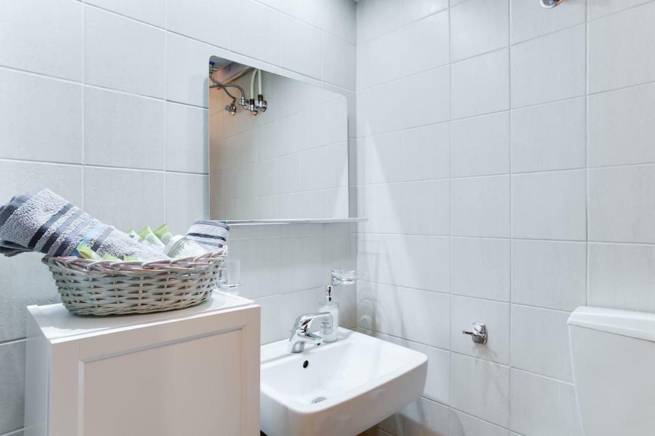 Melina'S Apartment By The Tube Athena Bagian luar foto